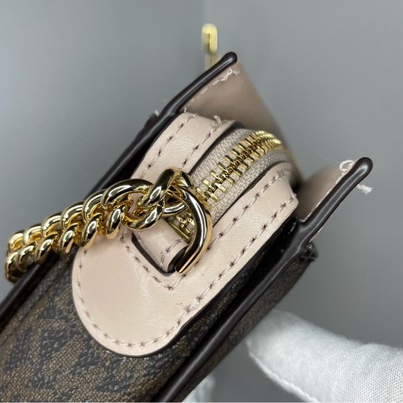 Jet Set Large Logo Chain Crossbody Bag - Picture 8 of 16